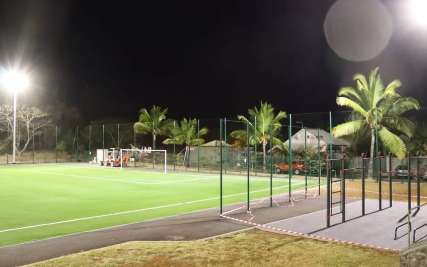 New Project Spine Turf with cork infill at Ile de Reunion 3