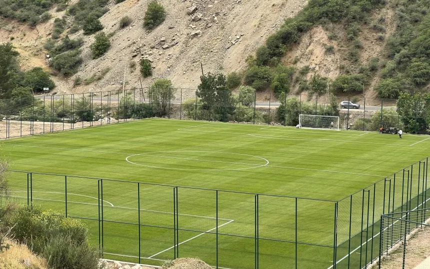TFF Technical Center Hybridgrass Field